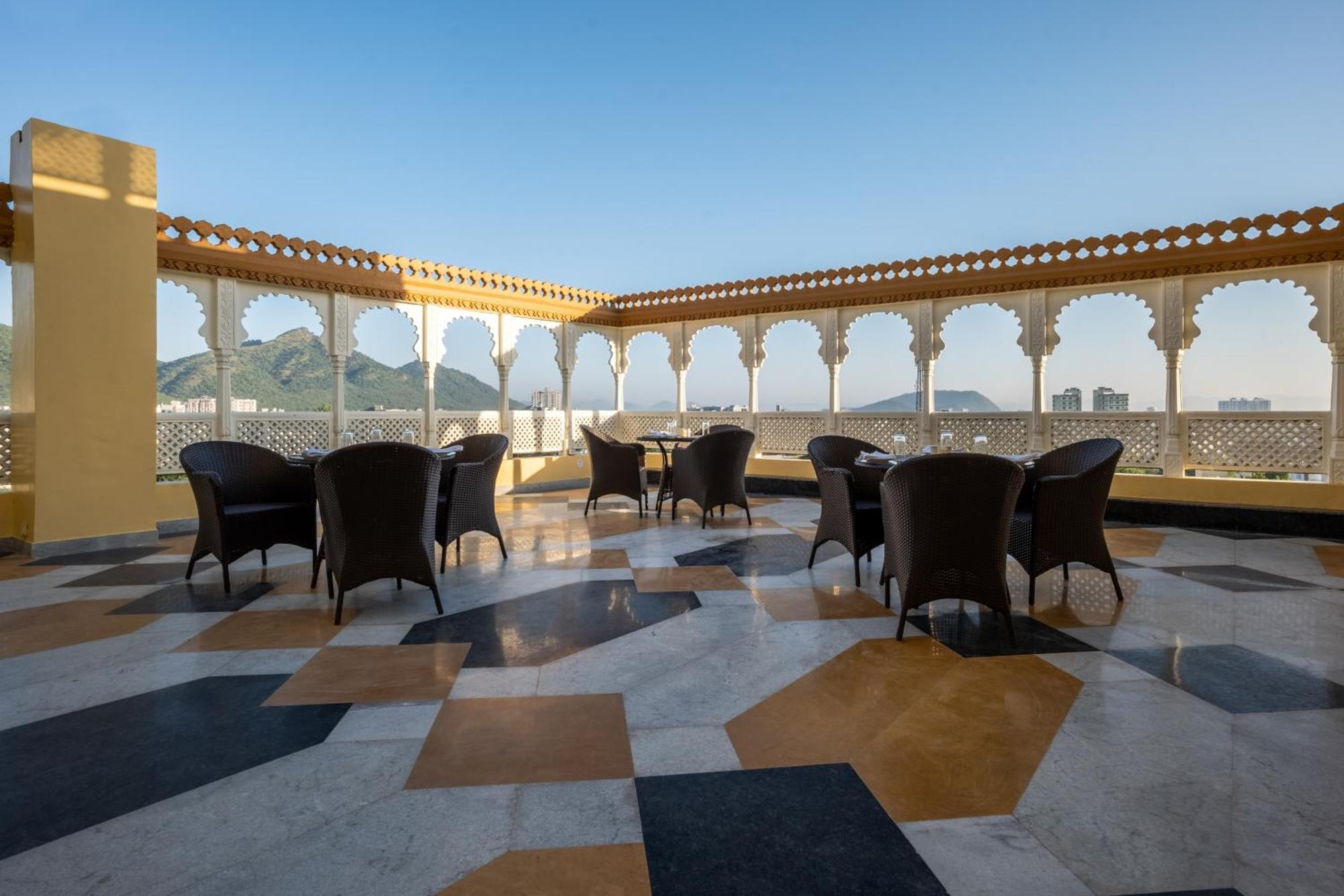 Hotel Bhopal Palace Udaipur Exterior foto