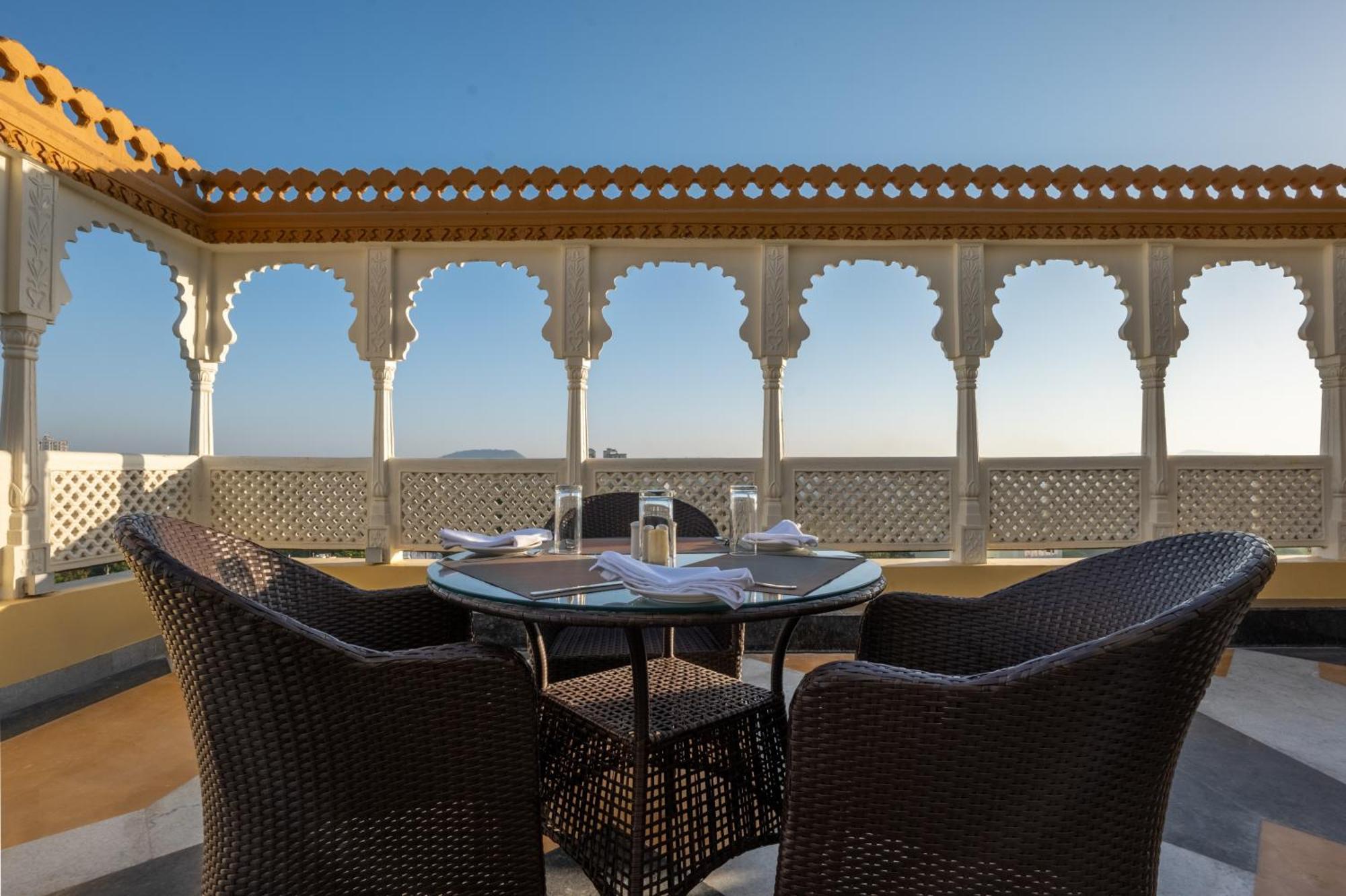 Hotel Bhopal Palace Udaipur Exterior foto